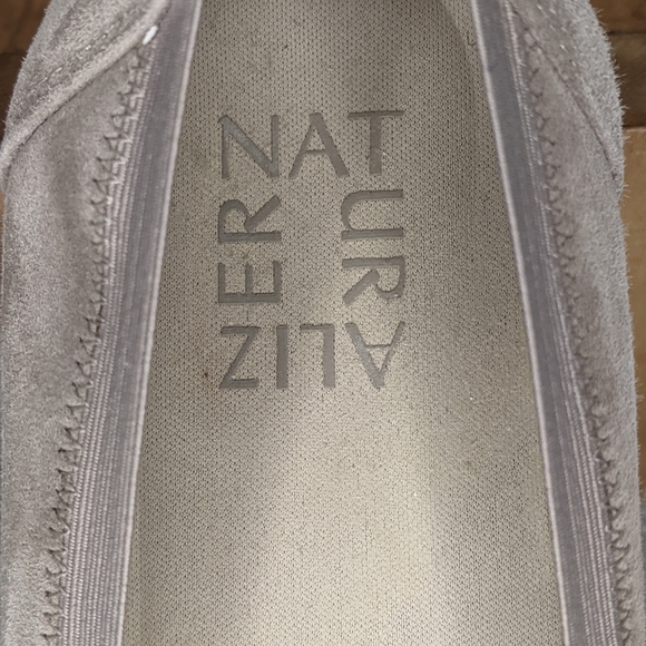 Naturalizer Therese Taupe Snakeskin Toe Ballet Flats, 6 - Picture 9 of 10